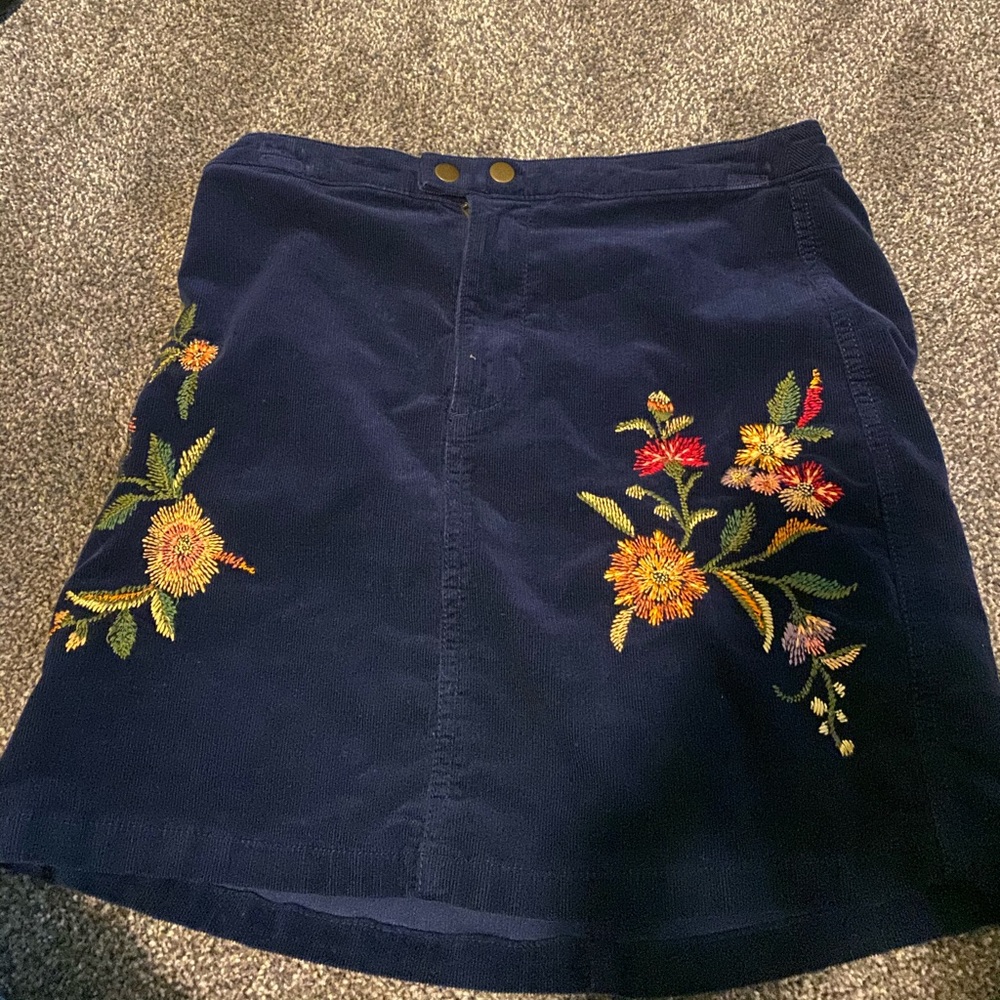 Embroidered corduroy skirt